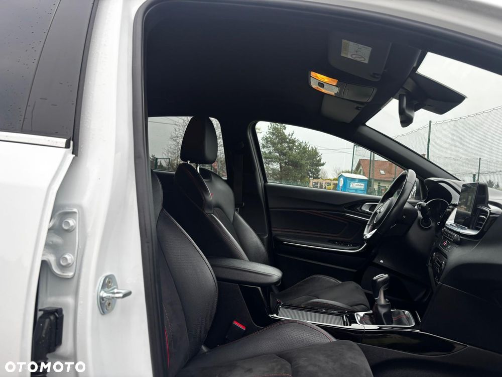 Kia Ceed 1.6 T-GDI GT XL - 15