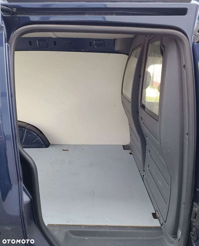 Volkswagen Caddy - 18