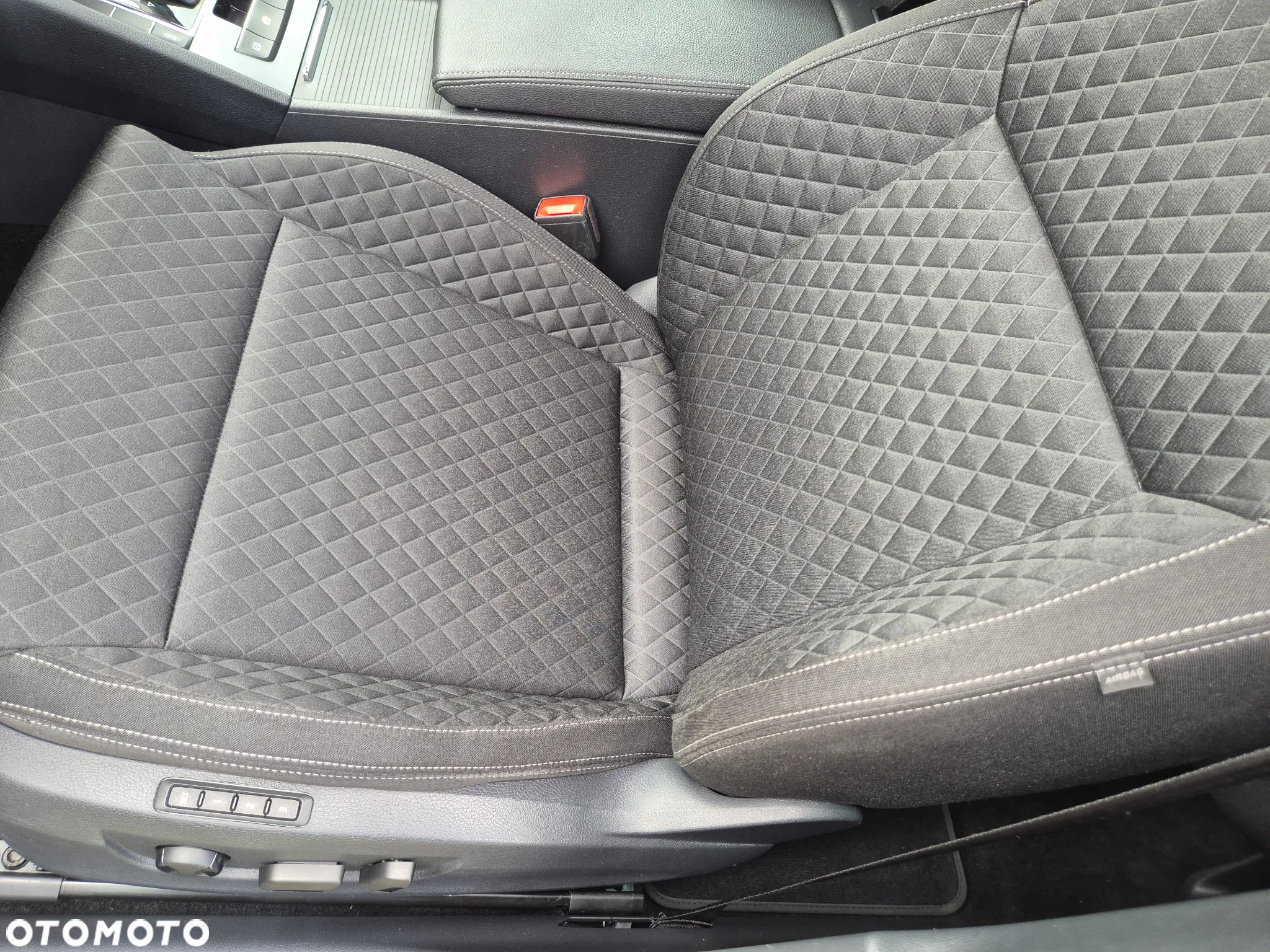 Skoda Superb 2.0 TDI SCR Style DSG - 28