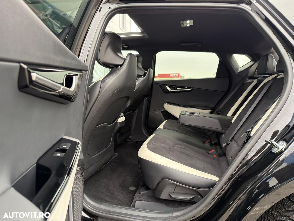 Kia EV6 77 kWh AWD GT Line - 12