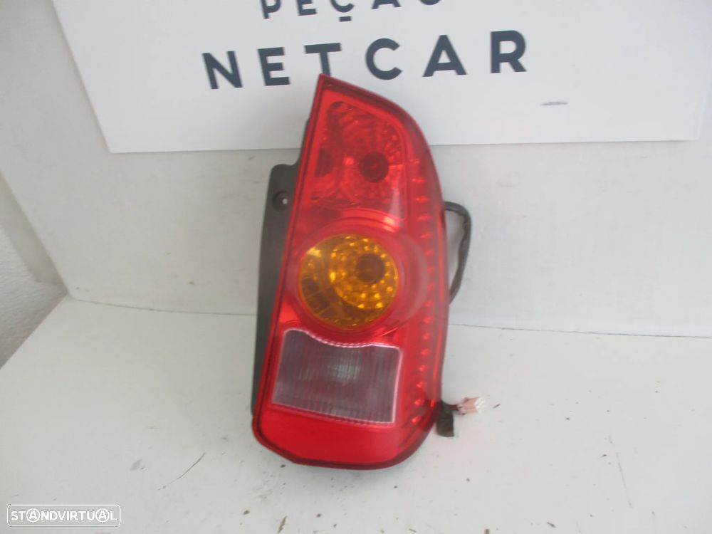 Farolim farol tras direito mitsubishi space star 2004 - 2