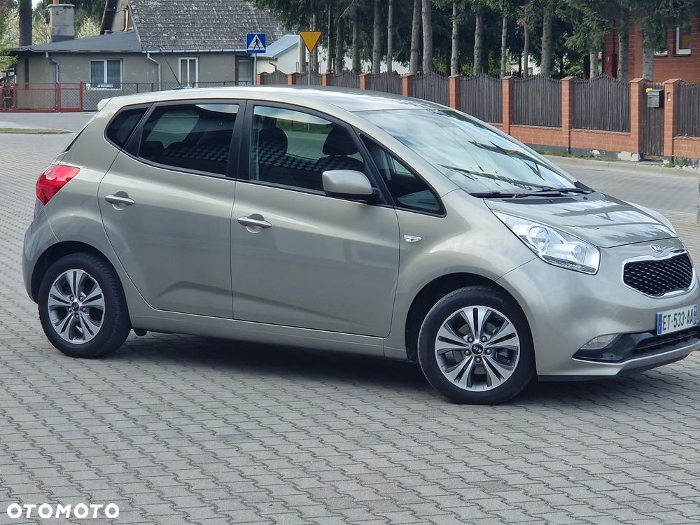 Kia Venga - 15