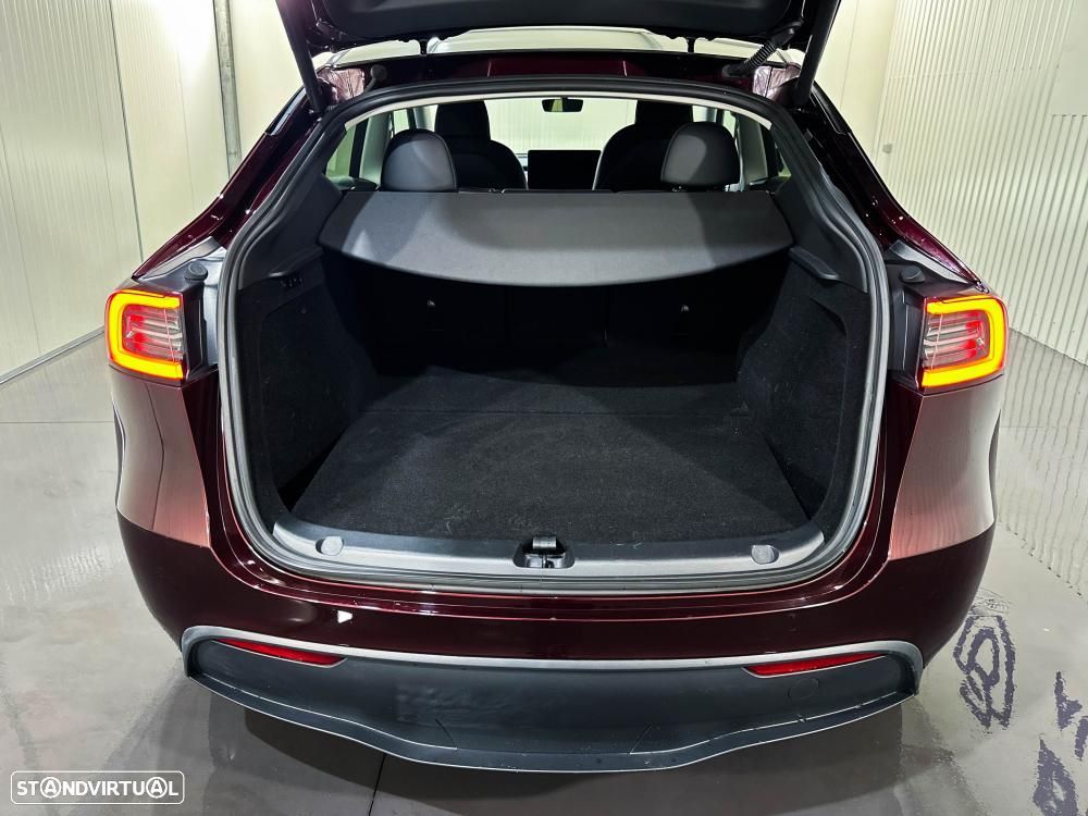 Tesla Model Y Long Range RWD - 54