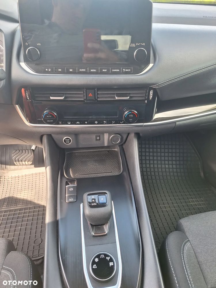 Nissan Qashqai 1.3 DIG-T mHEV 4x4 N-Connecta Xtronic - 25