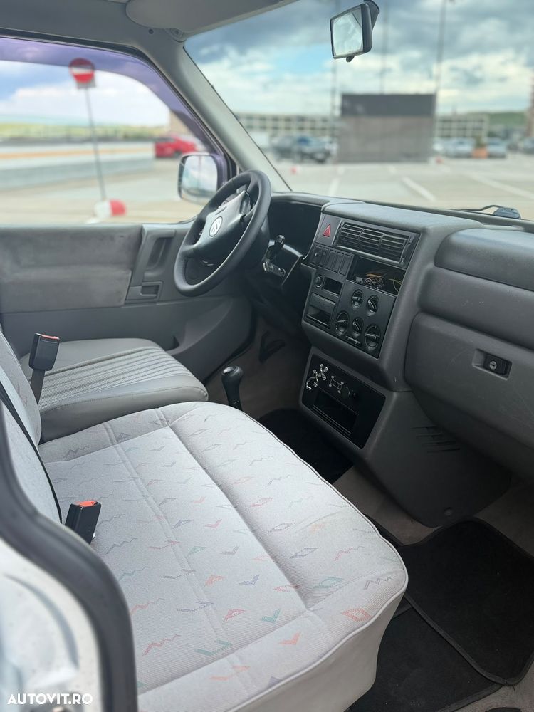Volkswagen Multivan - 8