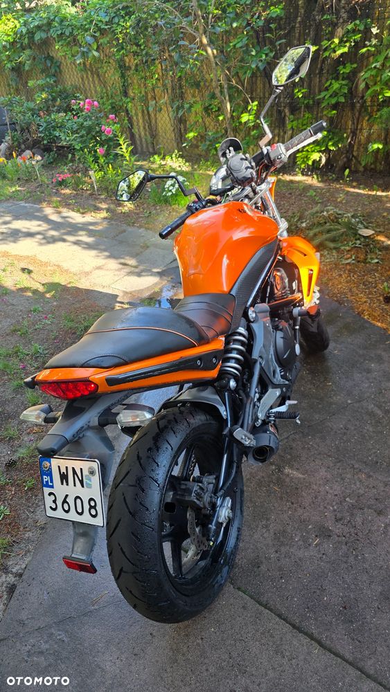 Kawasaki ER - 10