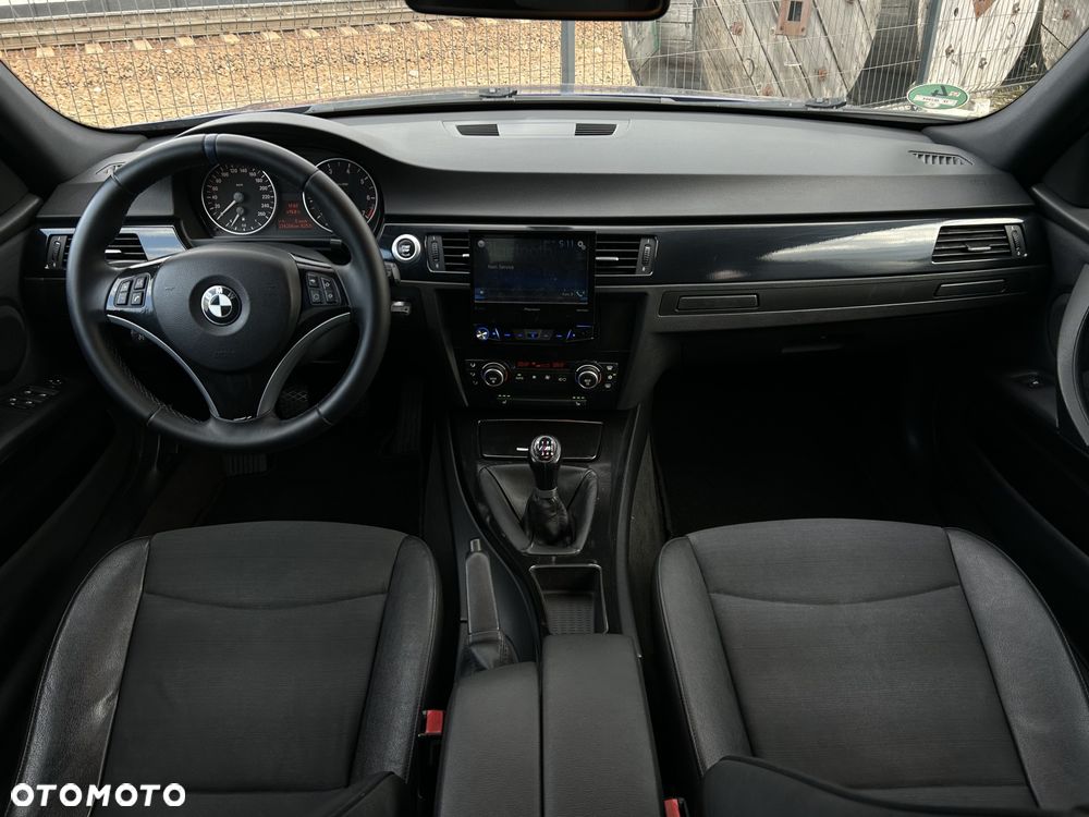 BMW Seria 3 - 10