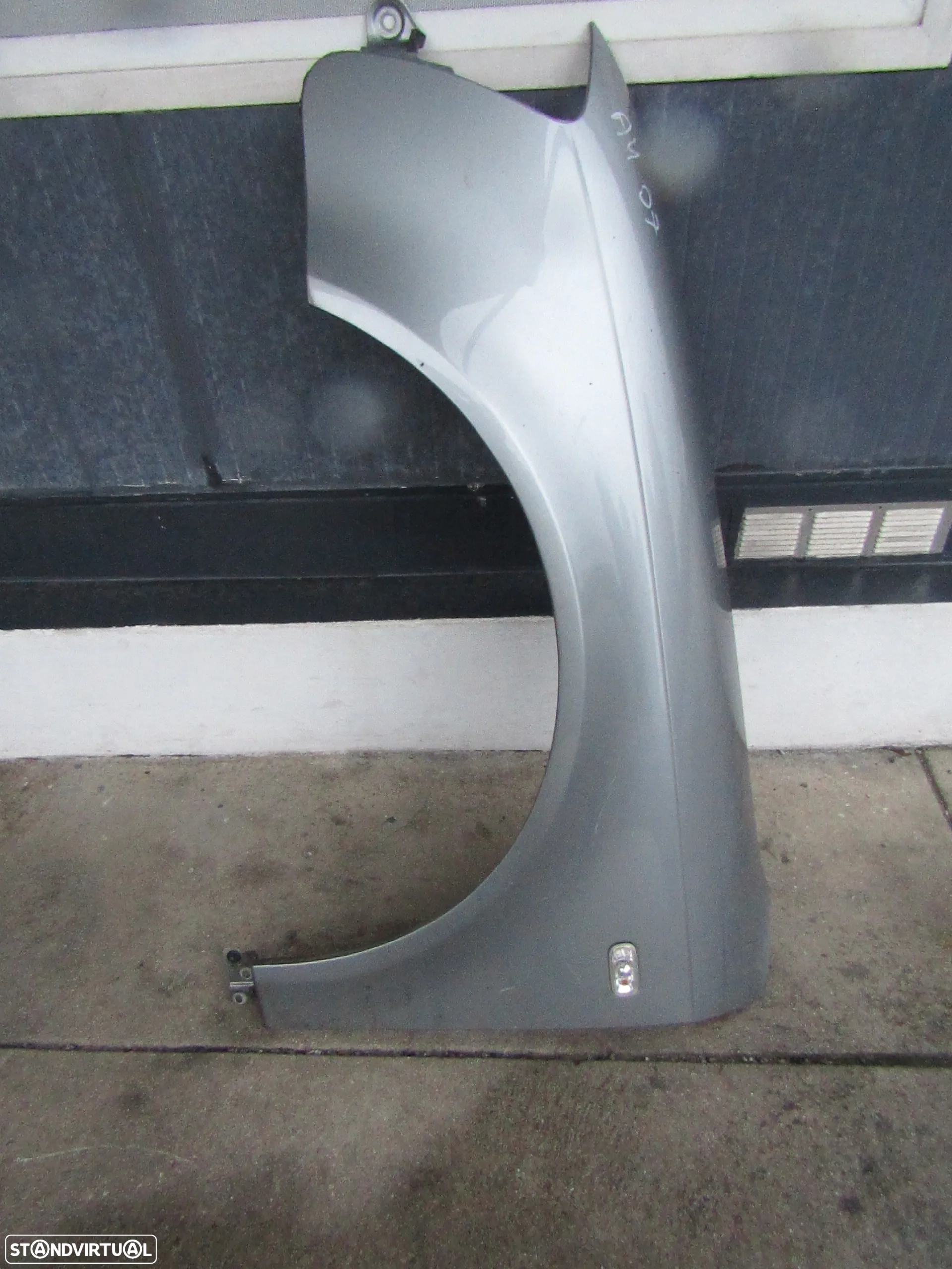 Guarda lamas Audi A4 b7 ano 2005 a 2008 original (ver detalhes) - 2