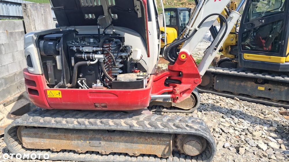 Takeuchi TB260 - 2