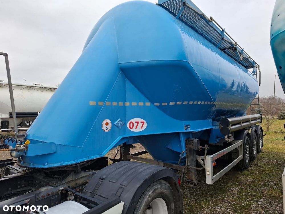 Feldbinder Spitzer 37m3 2014 rok - 3