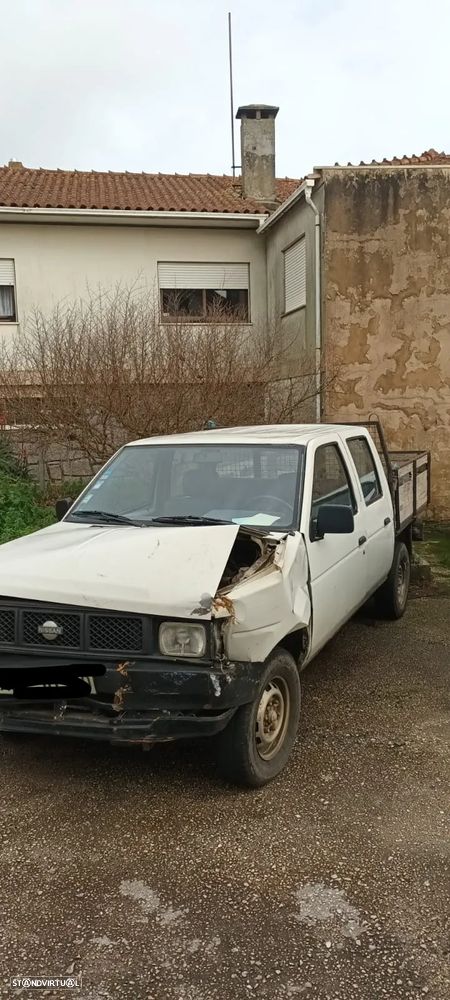 Nissan Pick Up 2.5 D CD - 1