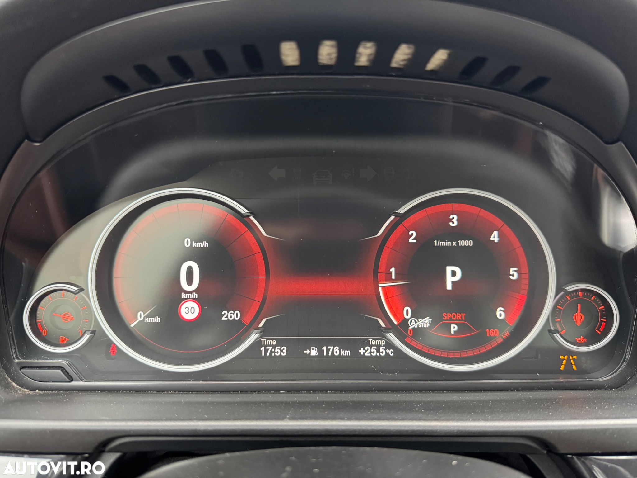 BMW Seria 5 525d xDrive Touring Aut. Luxury Line - 11