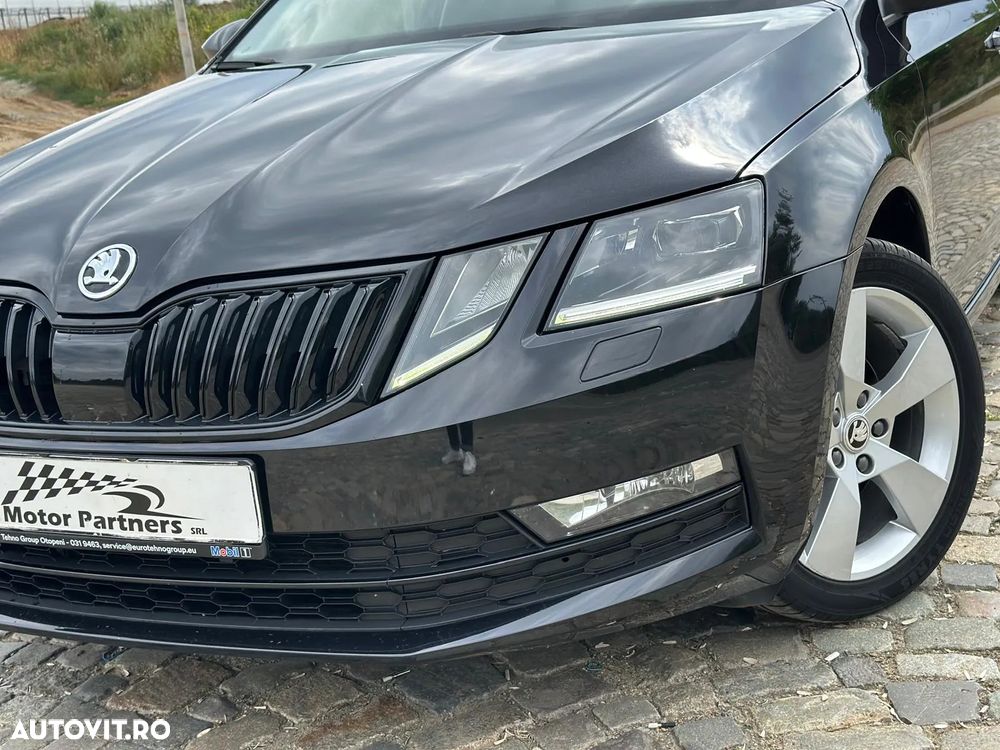 Skoda Octavia 2.0 TDI ELEGANCE DSG - 11