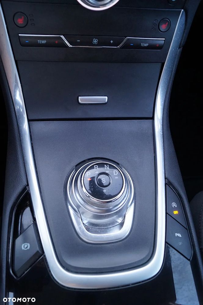 Ford S-Max 2.0 EcoBlue Titanium - 36