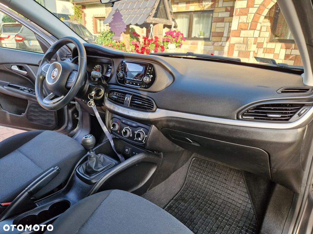 Fiat Tipo 1.4 16v Easy - 24