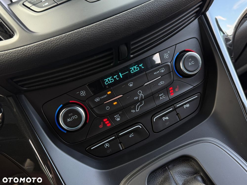 Ford Kuga 2.0 EcoBlue ST-LINE - 34