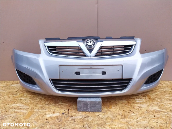 Opel Zafira B Lift zderzak przód przedni Grill