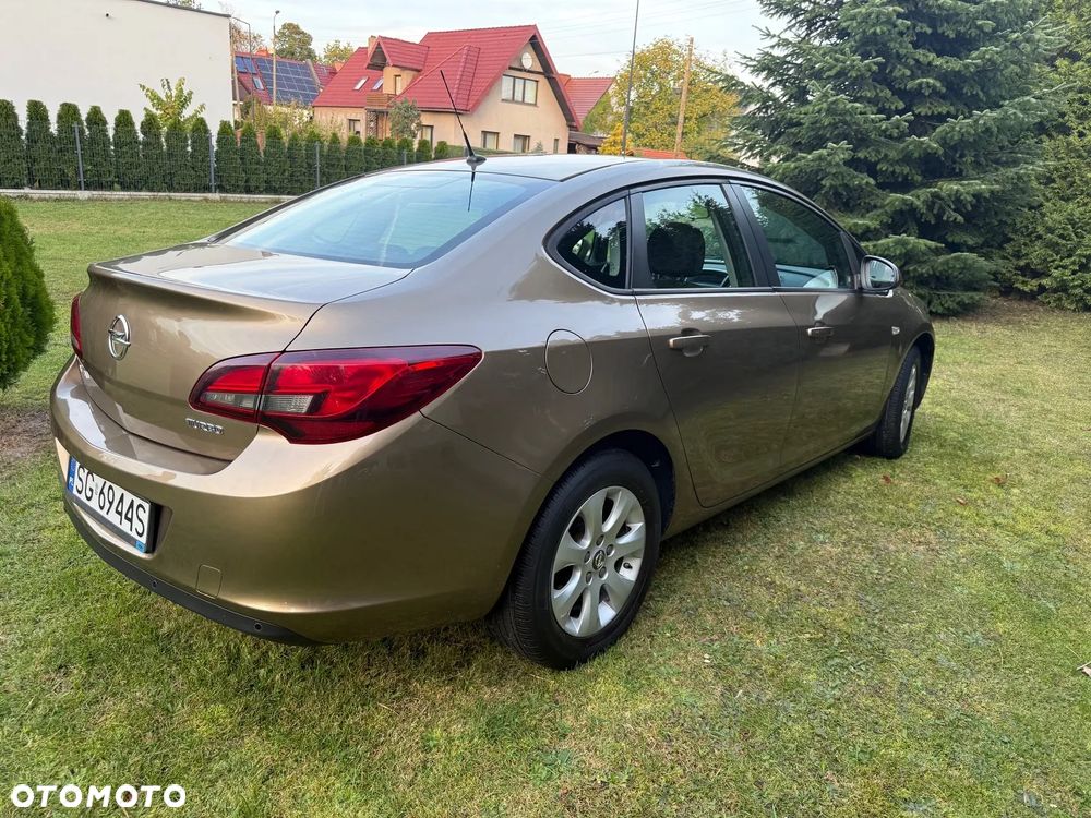 Opel Astra - 5