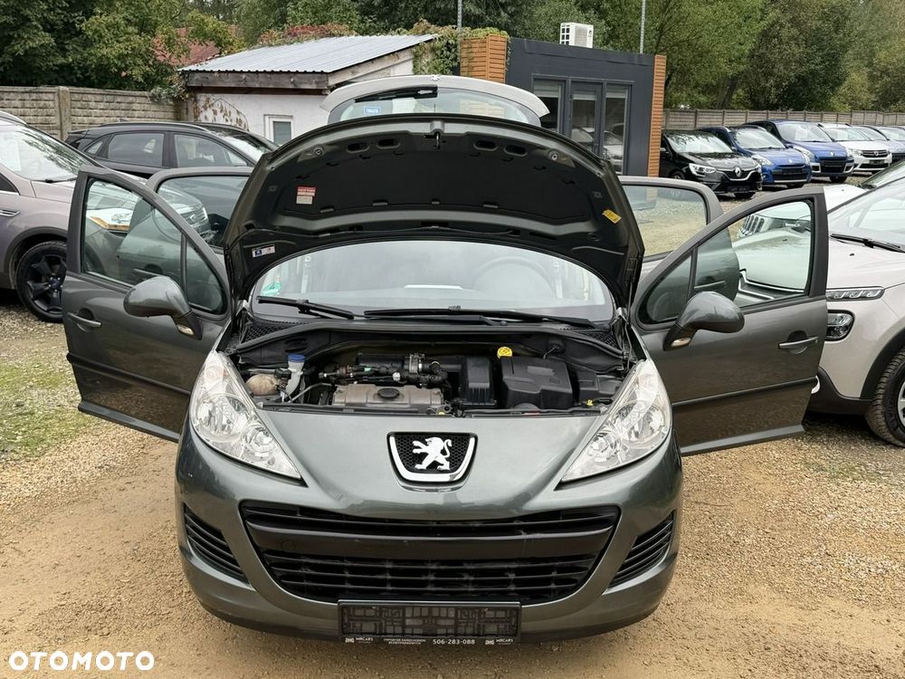 Peugeot 207 - 17