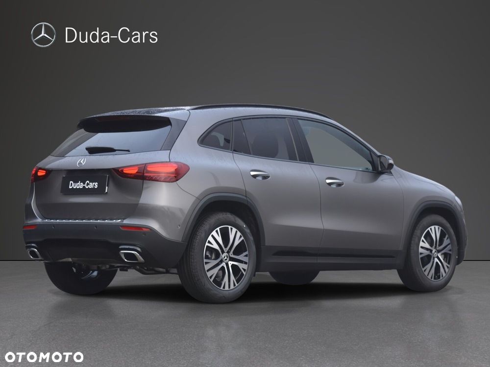 Mercedes-Benz GLA 200 Progressive - 3