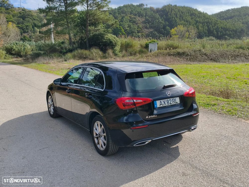 Mercedes-Benz A 250 e 8G-DCT Style - 14