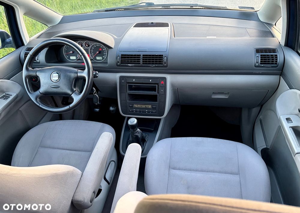Seat Alhambra 2.0i Comfort - 14
