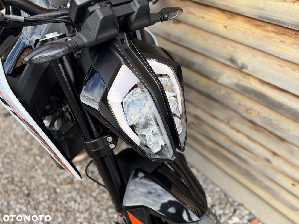 KTM Duke 790 - 9