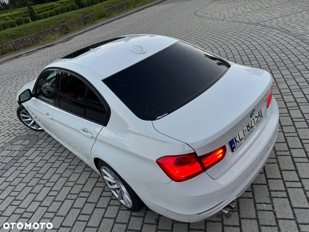 BMW Seria 3 328i Sport-Aut Modern Line - 19