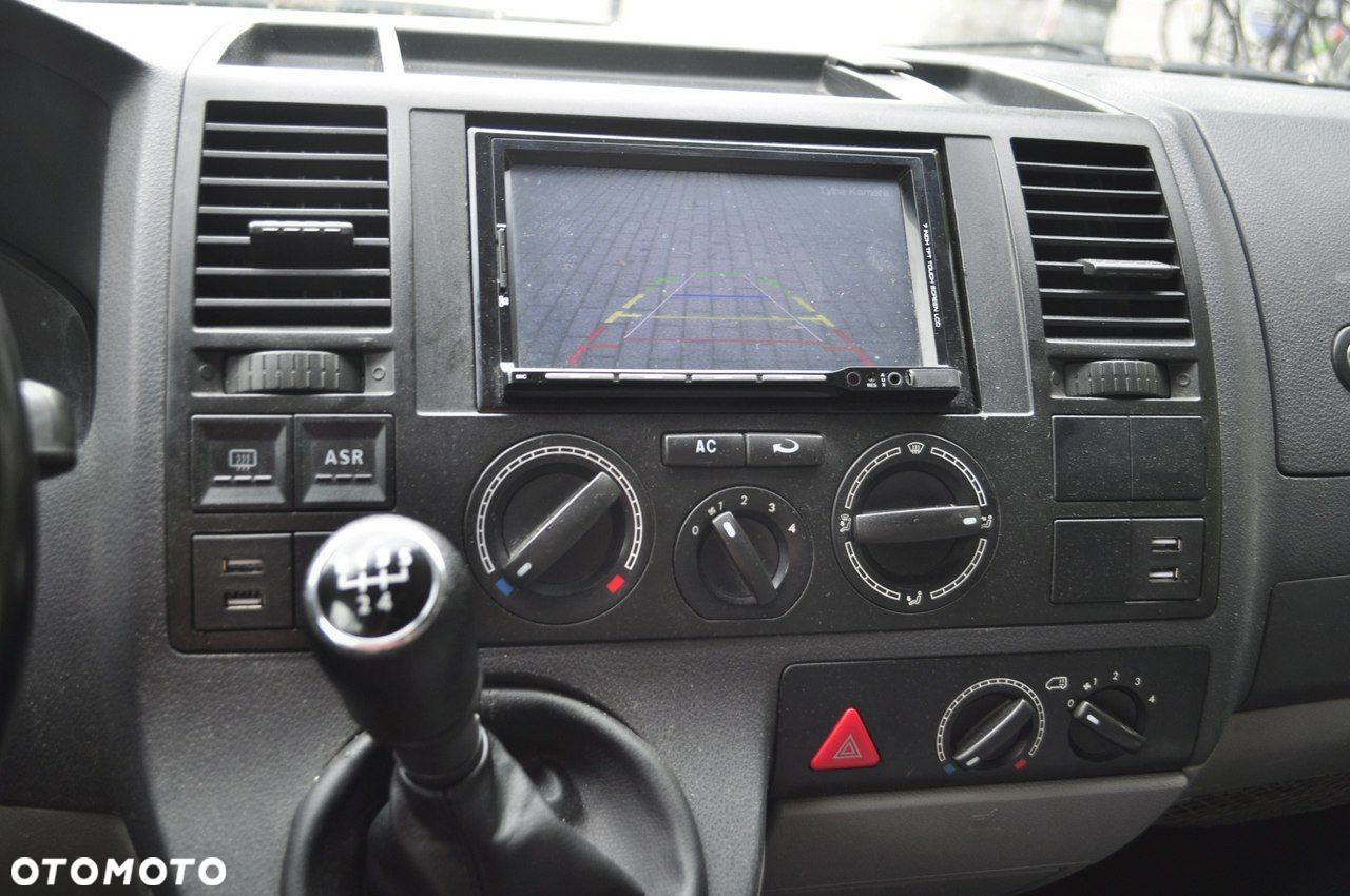 Volkswagen Transporter - 15