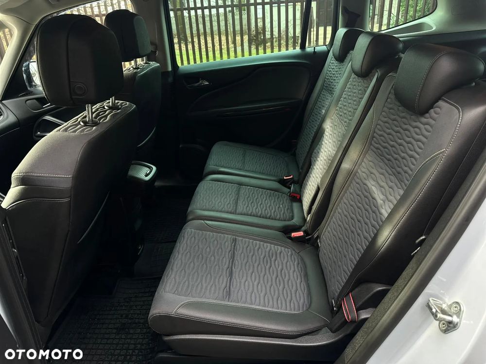 Opel Zafira 2.0 CDTI Cosmo EcoFLEX S&S - 24