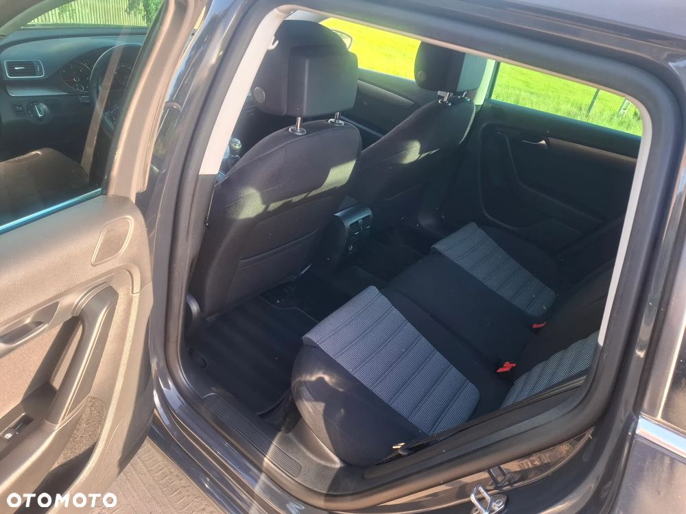 Volkswagen Passat 2.0 TDI BlueMotion Technology Highline - 10