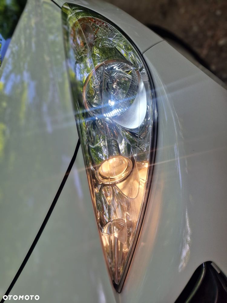 Peugeot 207 1.6 Premium - 21