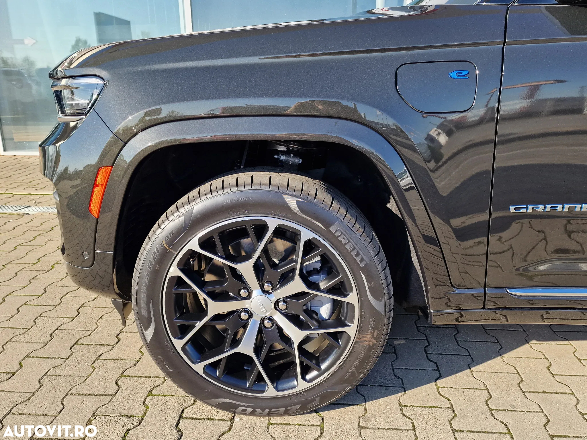 Jeep Grand Cherokee - 5