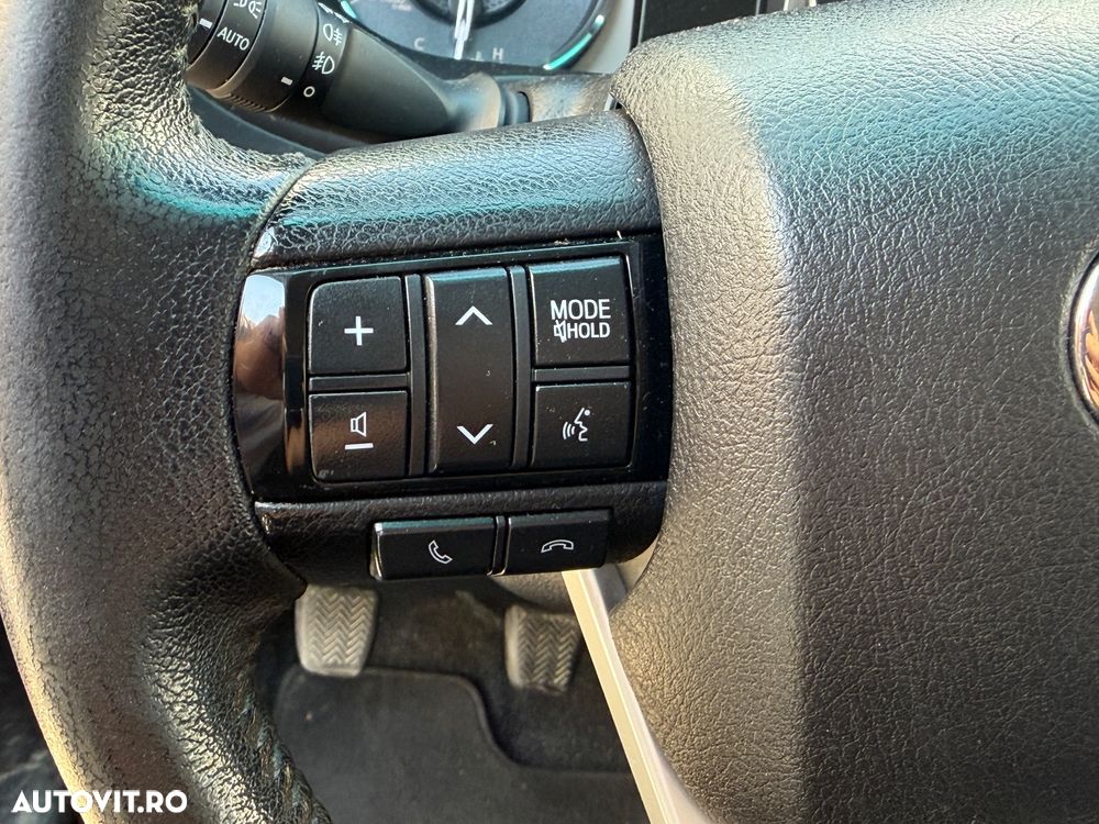 Toyota Hilux 2.4D 150CP 4x4 Double Cab 6MT Style - 14