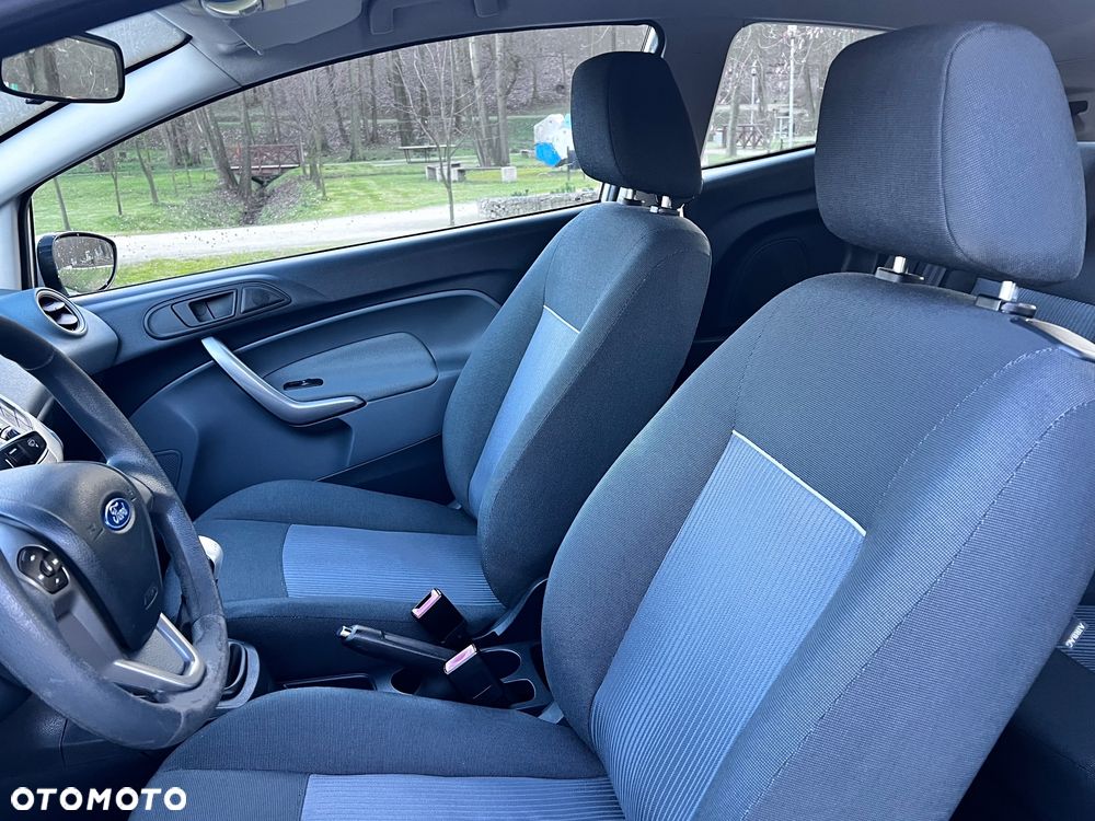 Ford Fiesta - 11