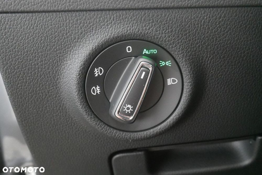 Skoda Superb 1.5 TSI Ambition DSG - 25