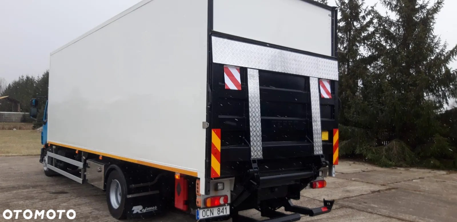 Volvo FL 240 euro5 Super Stan IGŁA tylko 280tyś km kabina sypialna ogrzewany kontener - 2