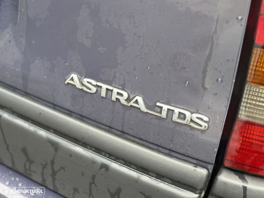 Opel Astra Caravan 1.7 TD GLS - 19