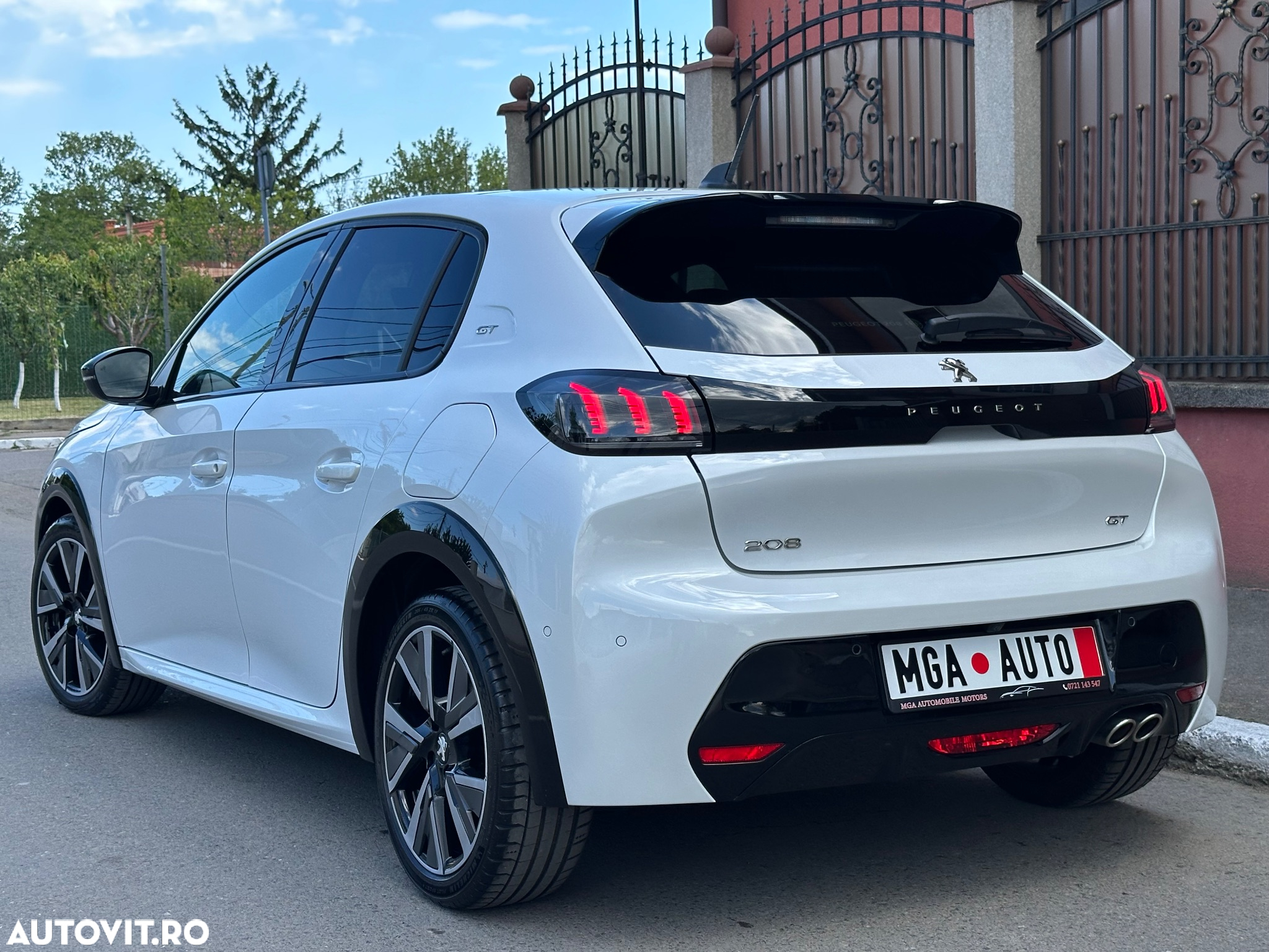 Peugeot 208 PureTech 130 EAT8 GT - 7