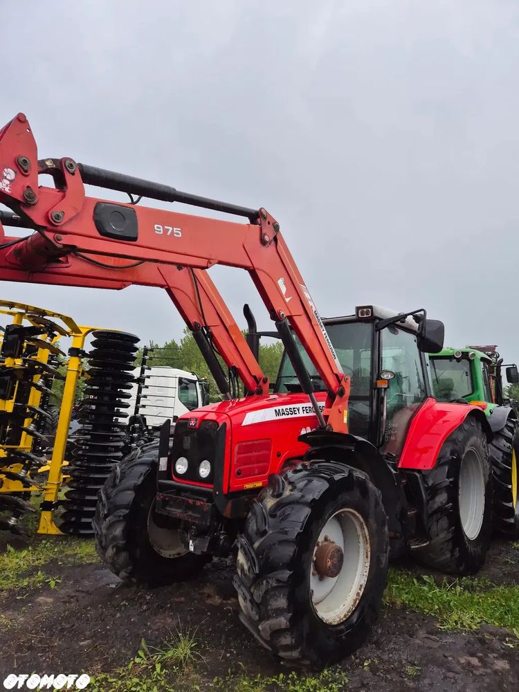 Massey Ferguson - 3