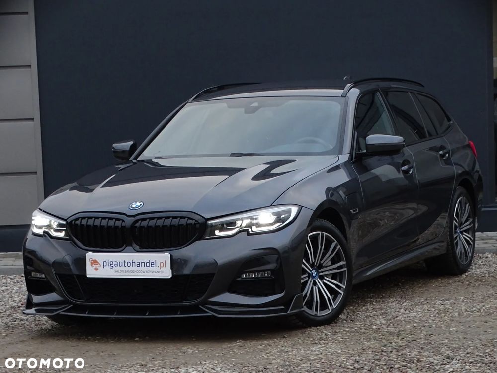 BMW Seria 3 330e xDrive M Sport - 1