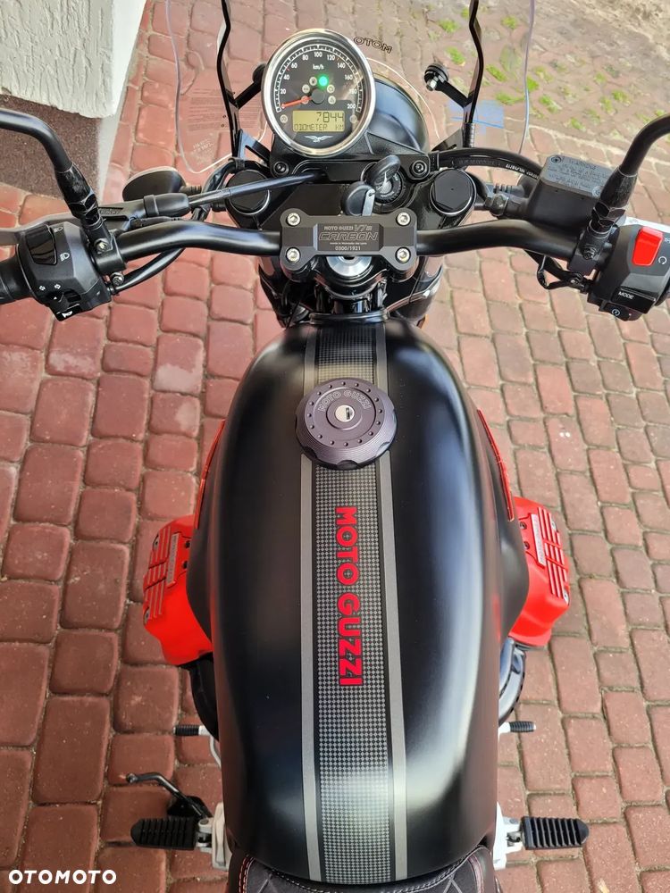 Moto Guzzi V7 - 22