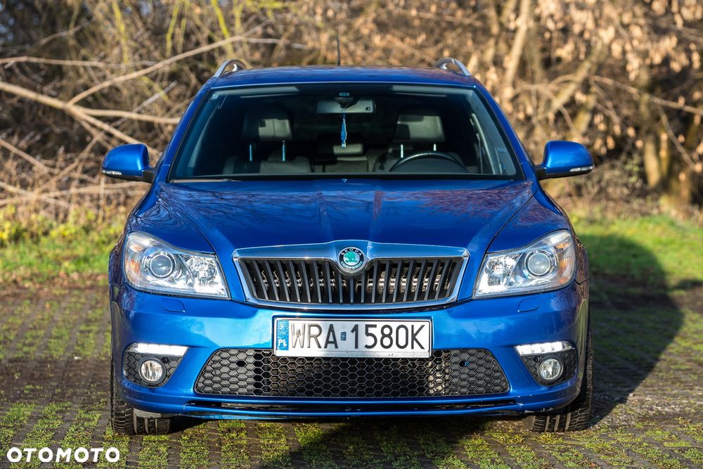 Skoda Octavia 2.0 TSI DSG RS - 4