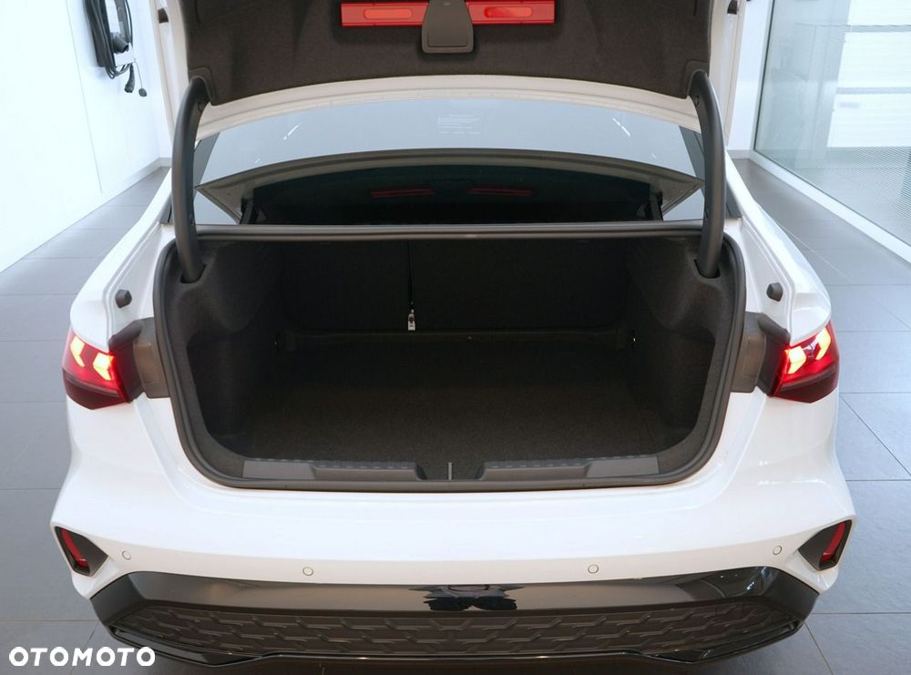 Audi A3 Limousine - 10