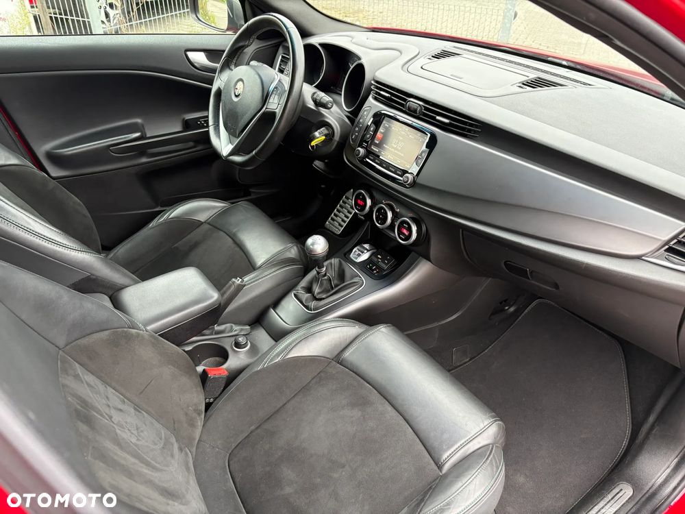 Alfa Romeo Giulietta 1.4 TB MultiAir Exclusive - 26