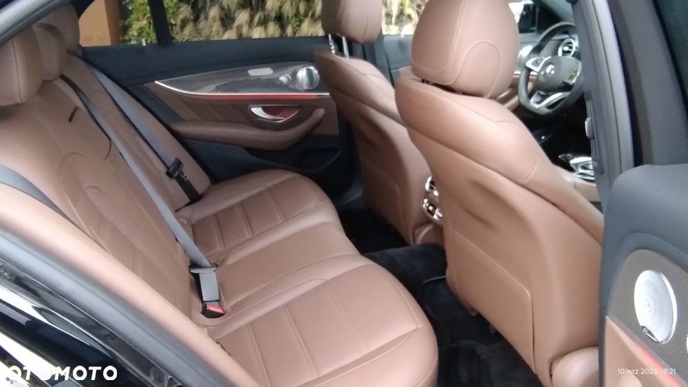Mercedes-Benz Klasa E 43 AMG 4-Matic - 16