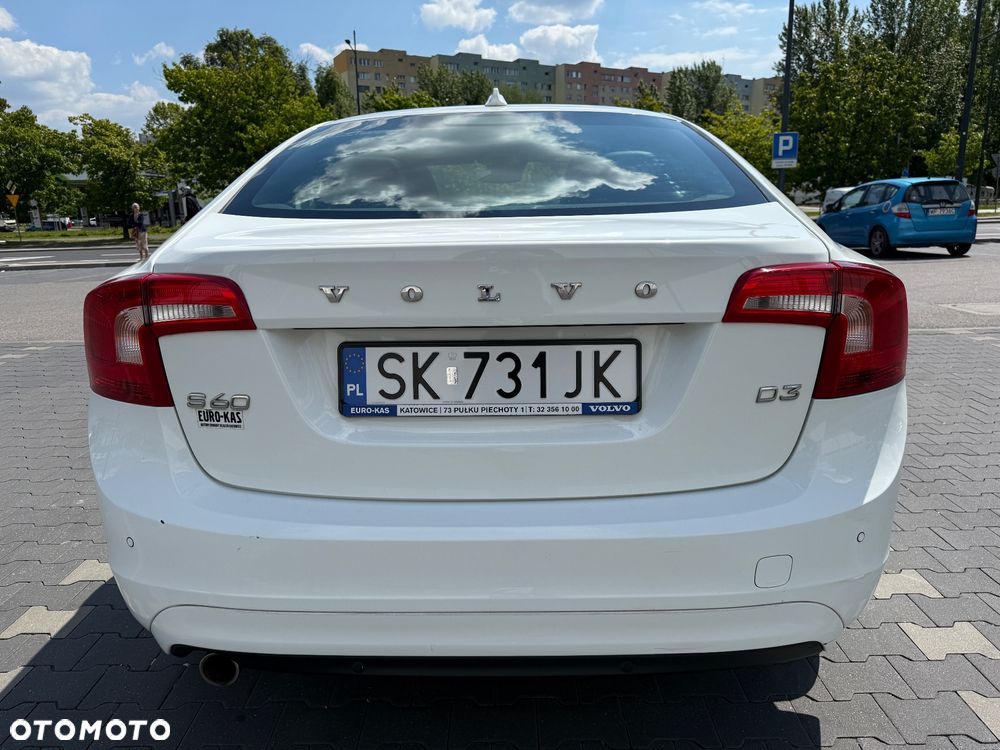 Volvo S60 D3 Drive-E Momentum - 12