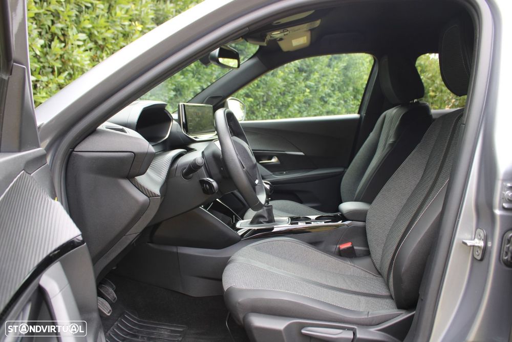 Peugeot 2008 1.2 PureTech Allure Pack - 5
