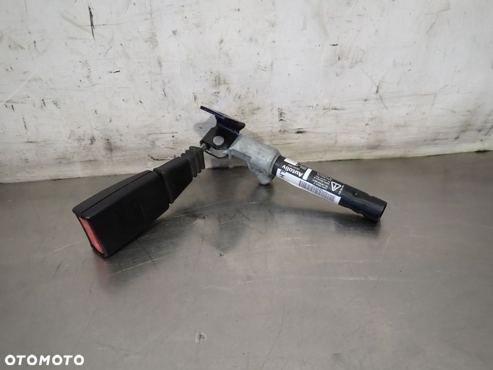 NAPINACZ PASA LEWY TYŁ BMW E91 07674200D - 1