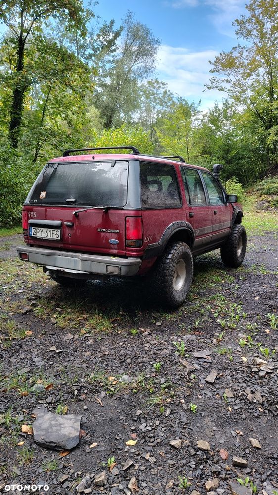 Ford Explorer - 3